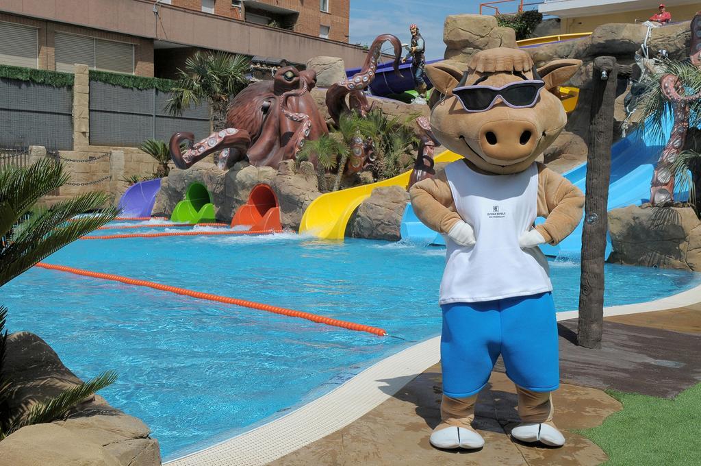 Evenia Olympic Resort โยเรตเดมาร์ ภายนอก รูปภาพ